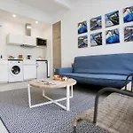 Santiago Center Apartman *